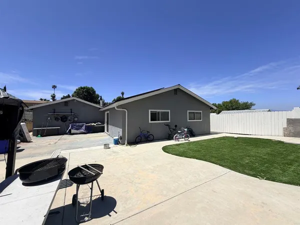 $825,000 | 656 Roja Street, Oceanside, CA 92057