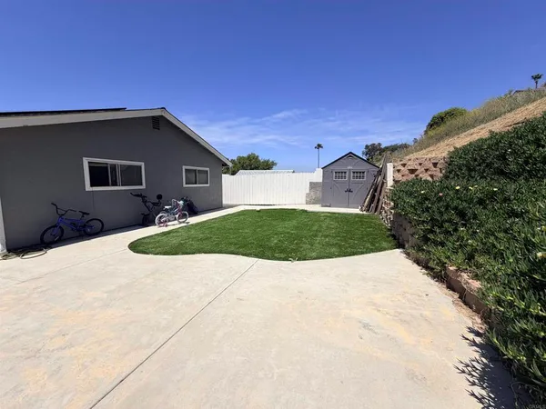 $825,000 | 656 Roja Street, Oceanside, CA 92057