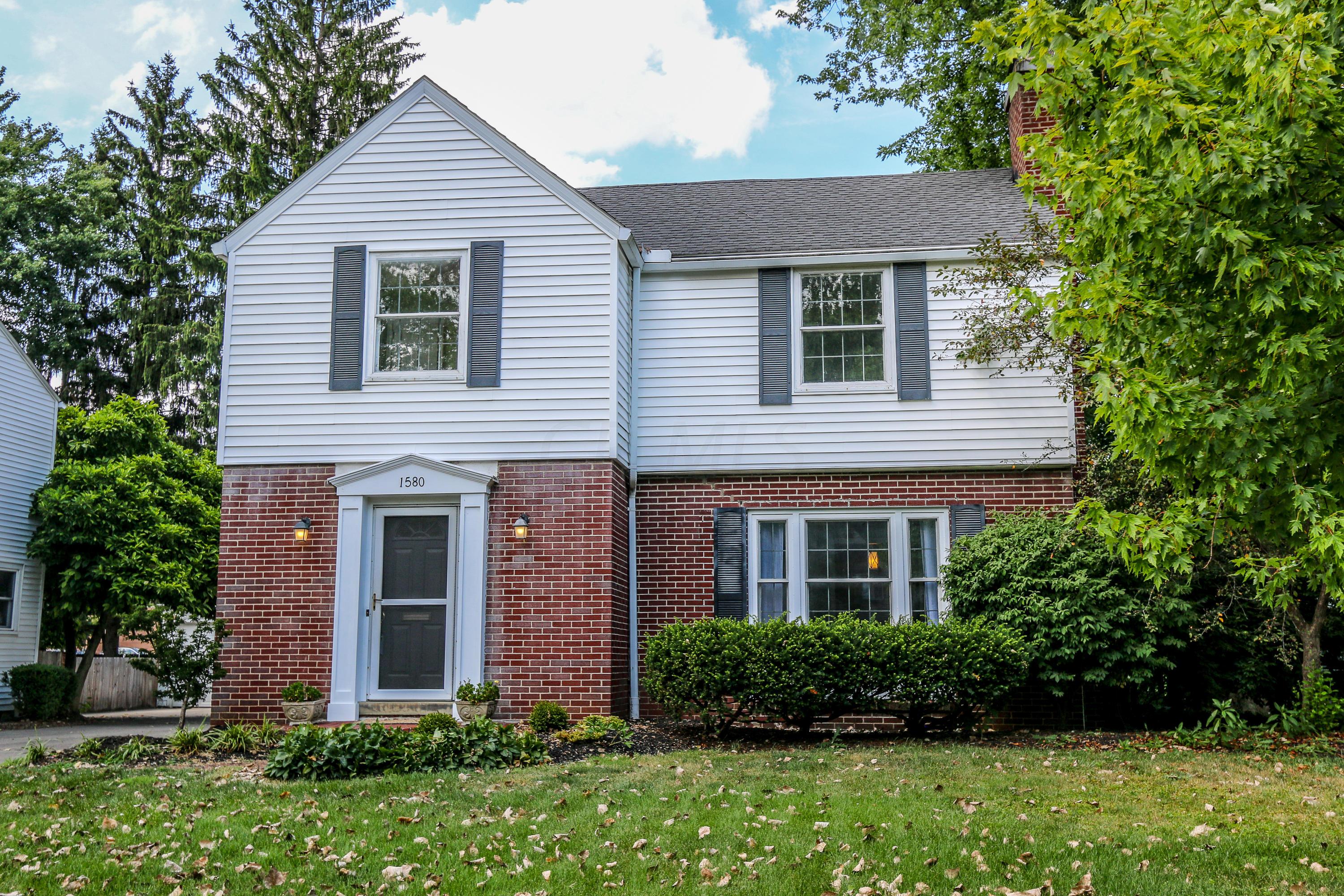 1580 Berkshire Road Upper Arlington, OH 43221 - Photo 1 of 60