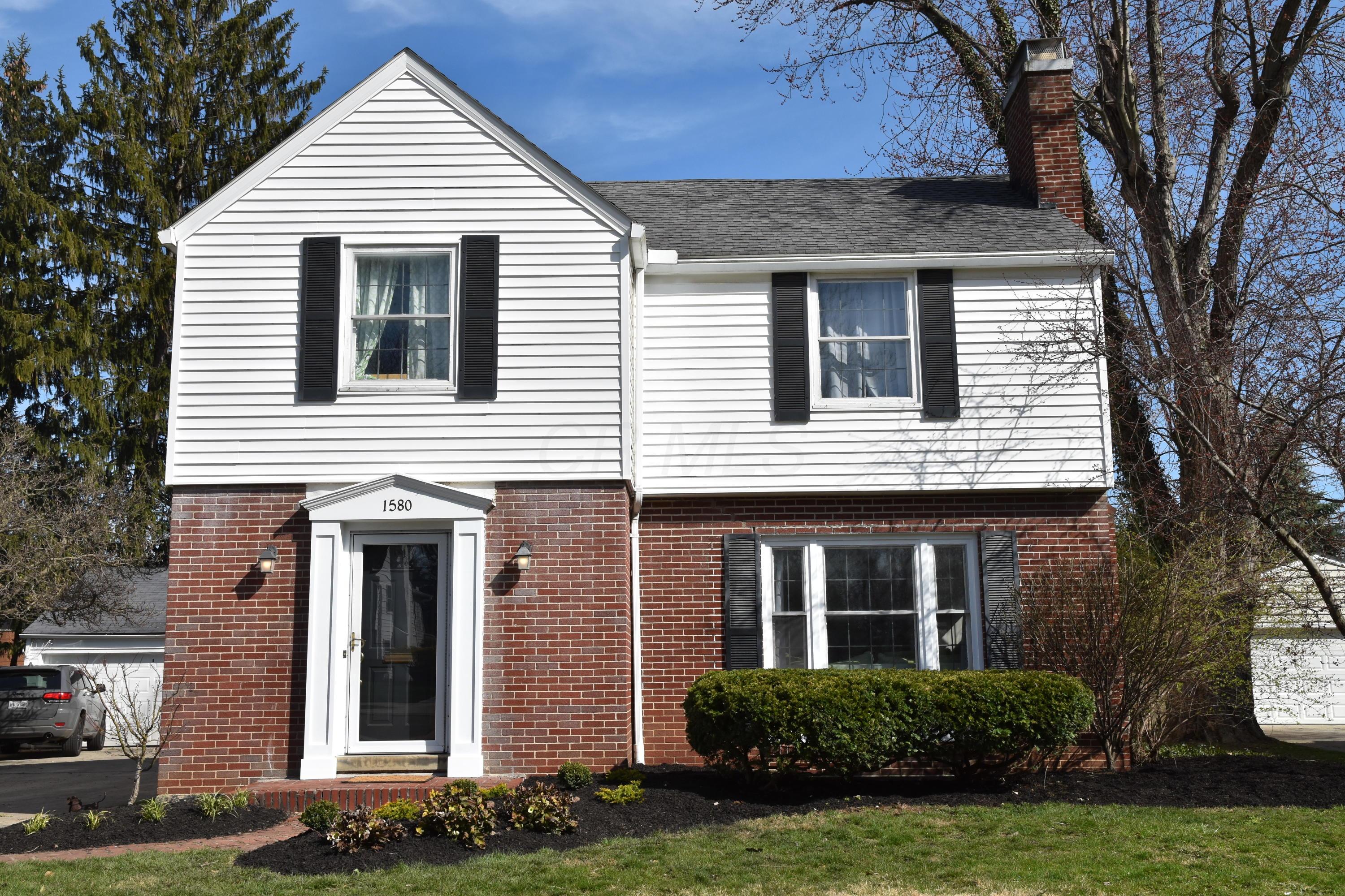 1580 Berkshire Road Upper Arlington, OH 43221 - Photo 2 of 60
