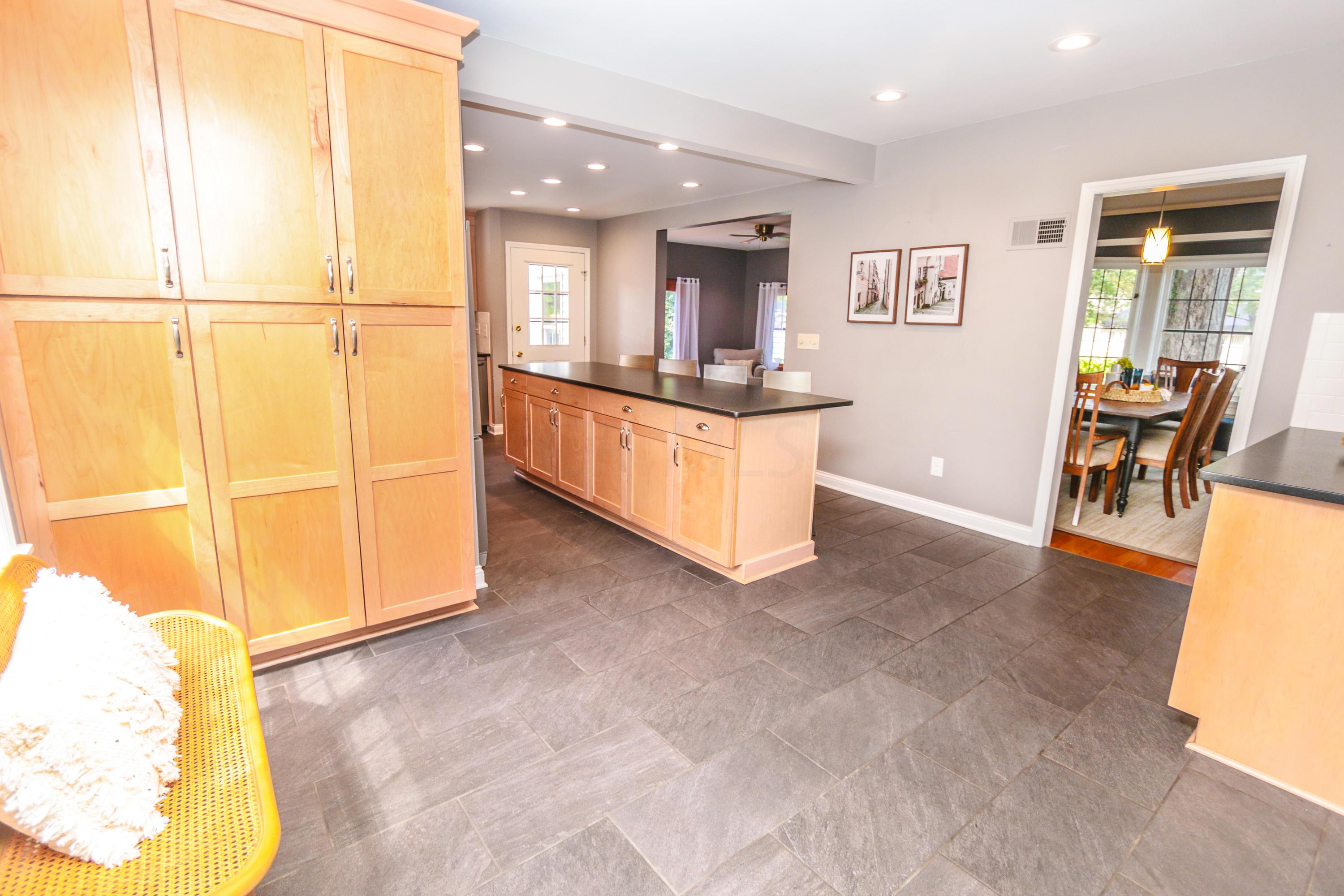1580 Berkshire Road Upper Arlington, OH 43221 - Photo 21 of 60