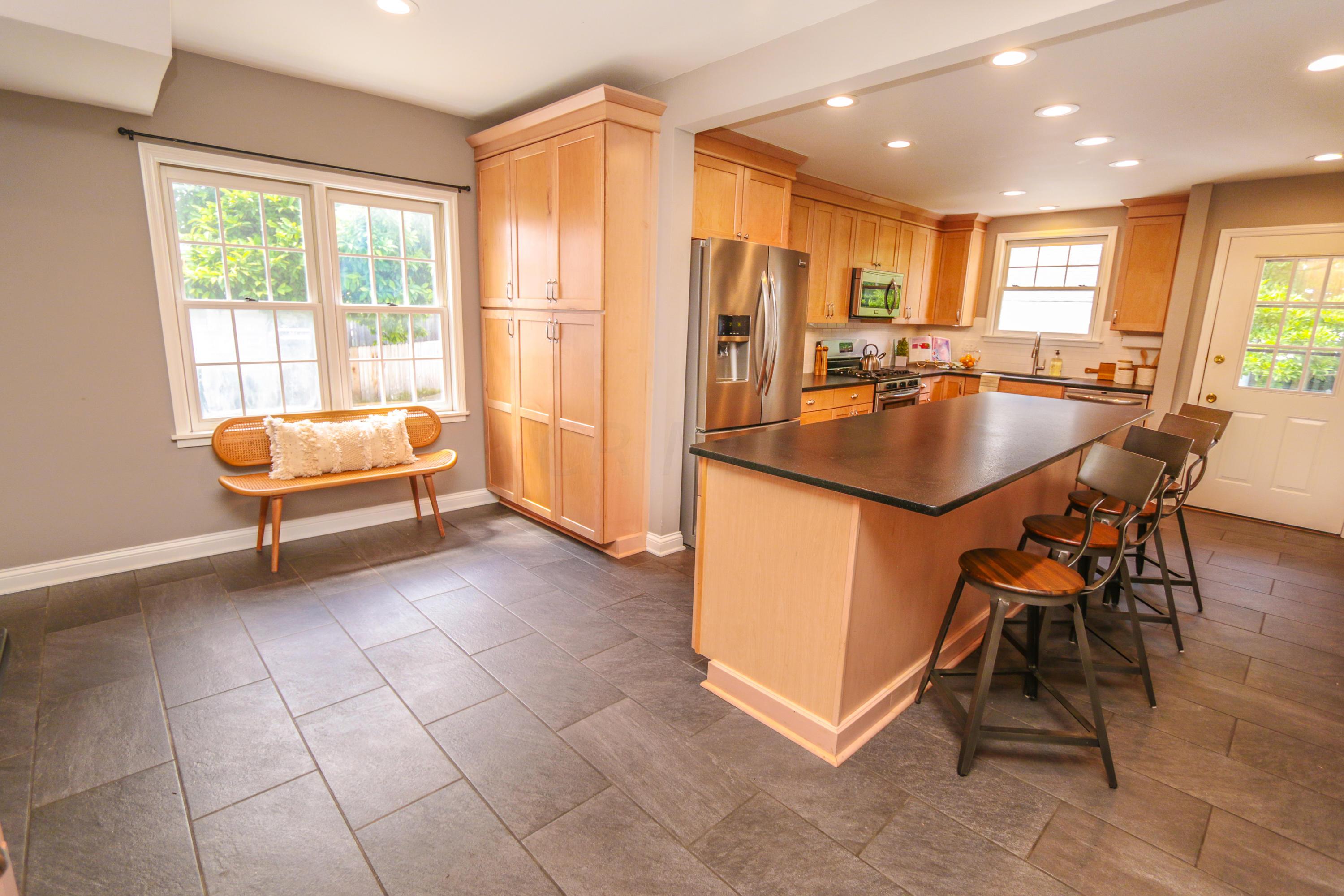 1580 Berkshire Road Upper Arlington, OH 43221 - Photo 22 of 60