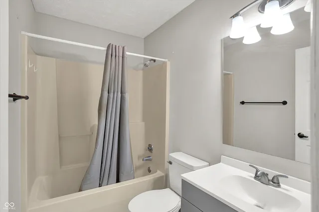 $230,000 | 3140 Shellbark Drive, Indianapolis, IN 46235