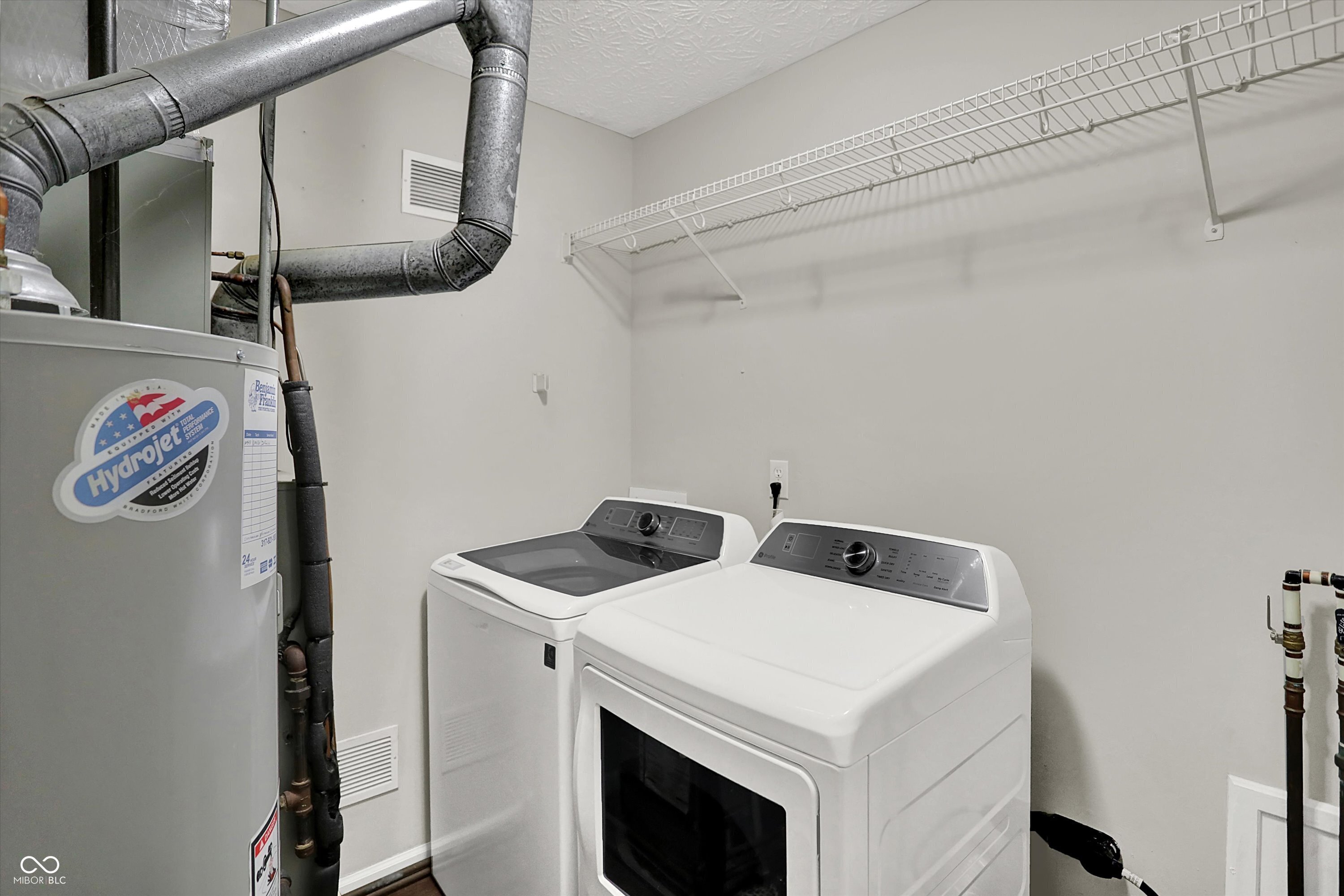 3140 Shellbark Drive Indianapolis, IN 46235 - Photo 13 of 16