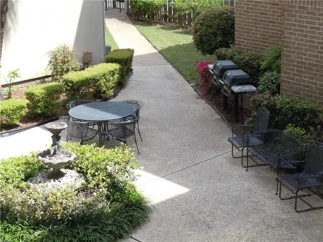 $1,600 | 1309 Carrollton Avenue, Unit 113, Metairie, LA 70005