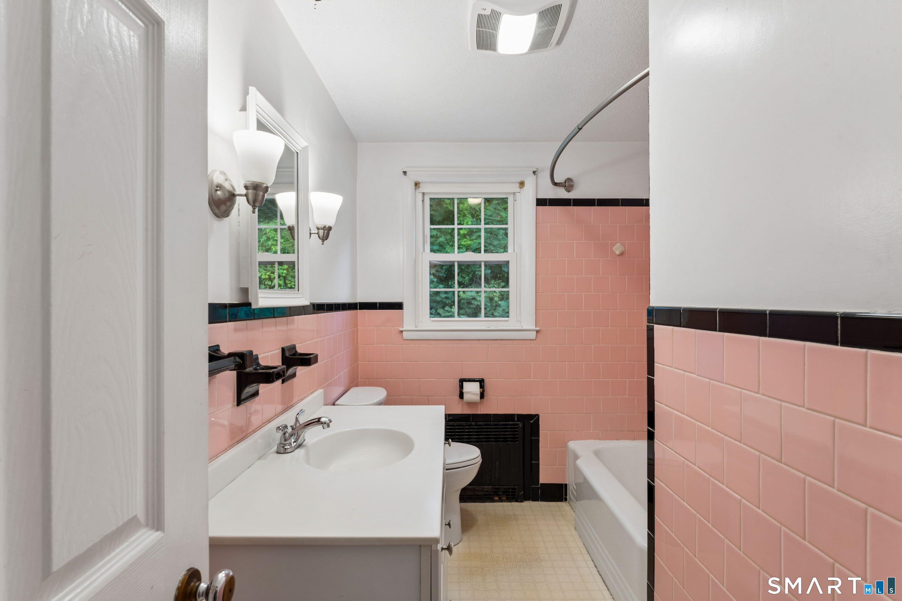 70 Bielefield Road Middletown, CT 06457 - Photo 20 of 31 Gallery Image 20