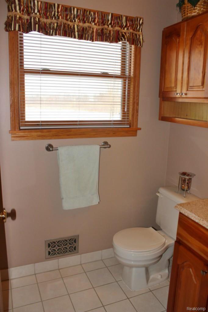 12320 Masters Road Memphis, MI 48041 - Photo 18 of 51 046 (853x1280).jpg
