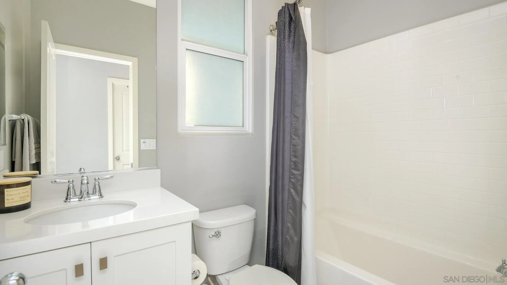 4106 Via Del Rey Oceanside, CA 92057 - Photo 18 of 24 Gallery Image 18