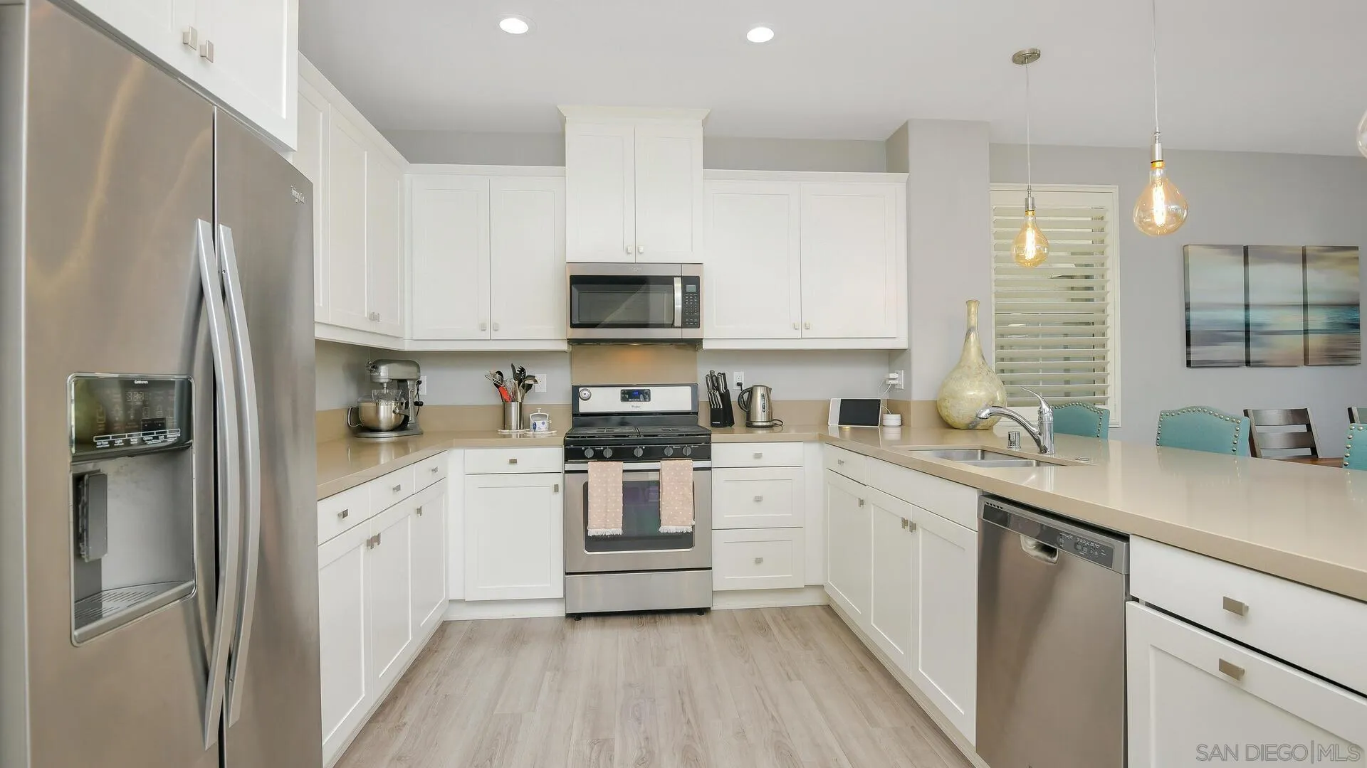 4106 Via Del Rey Oceanside, CA 92057 - Photo 5 of 24 Gallery Image 5
