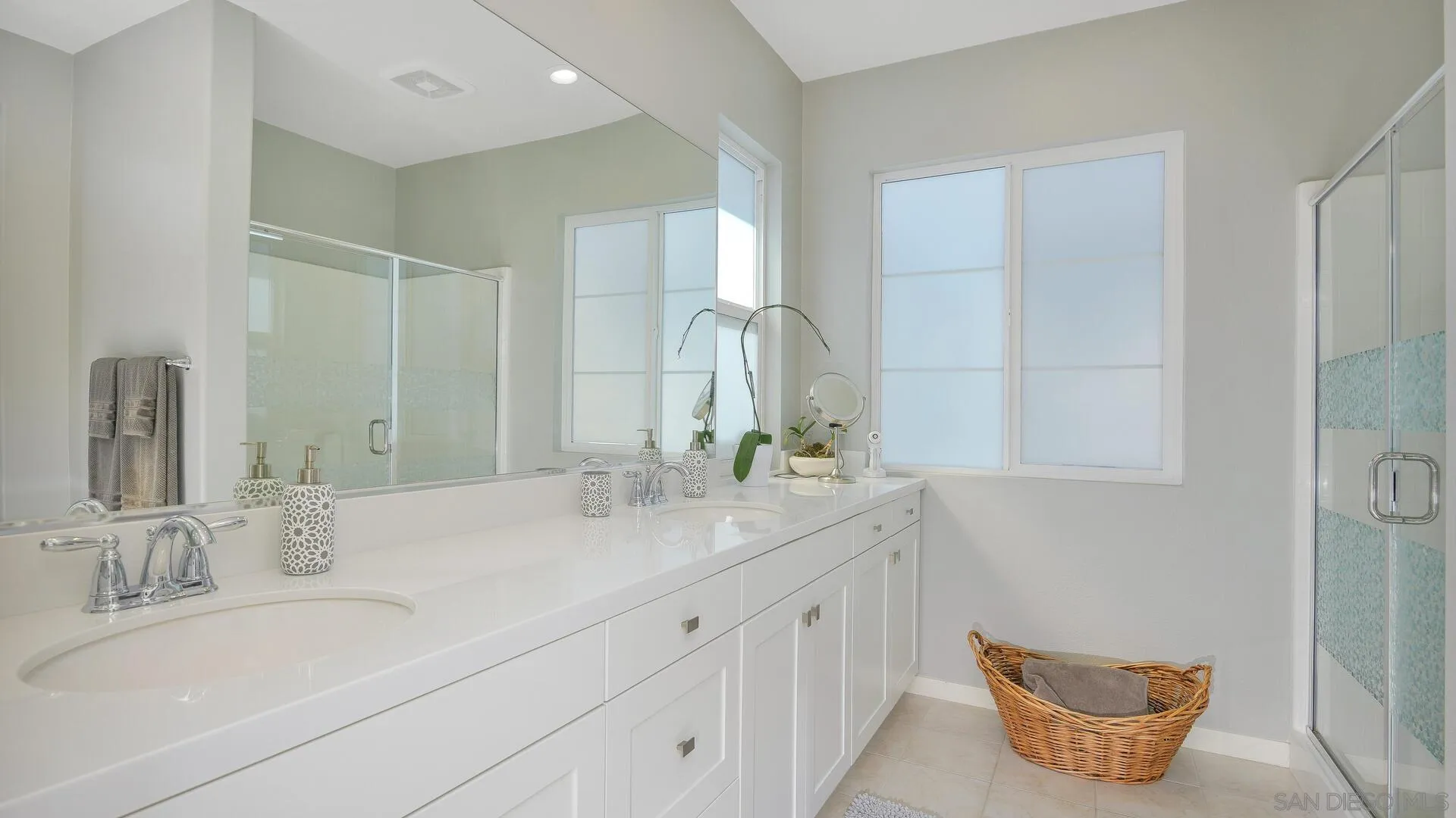 4106 Via Del Rey Oceanside, CA 92057 - Photo 9 of 24 Gallery Image 9