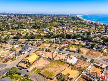 $1,595,000 | 16814 Bollinger Drive, Pacific Palisades, CA 90272