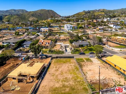 $1,595,000 | 16814 Bollinger Drive, Pacific Palisades, CA 90272