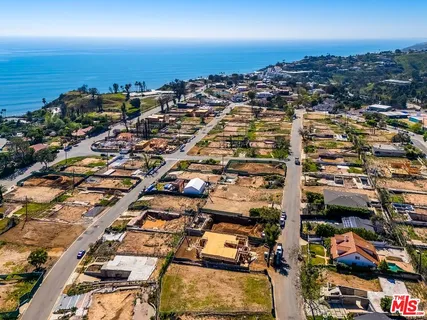 $1,595,000 | 16814 Bollinger Drive, Pacific Palisades, CA 90272