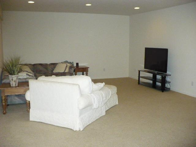 12196 Wolverton Way Fishers, IN 46037 - Photo 14 of 16 Gallery Image 14