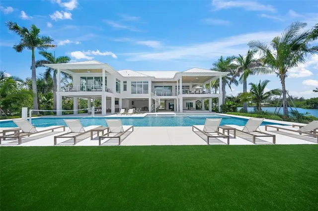 $23,500,000 | 612 Juan Anasco Drive, Longboat Key, FL 34228