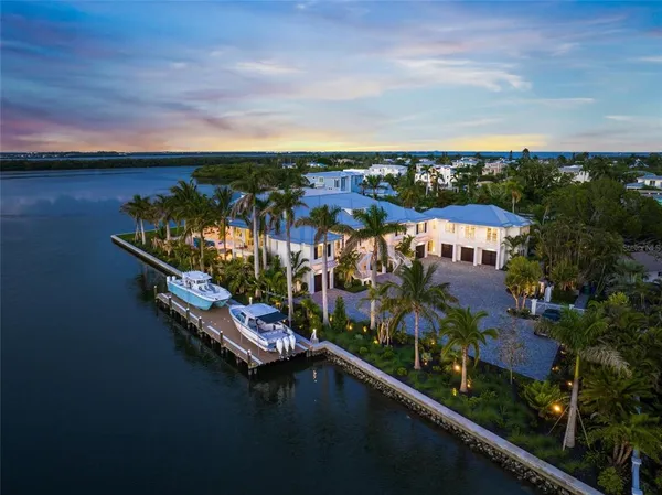 $22,500,000 | 612 Juan Anasco Drive, Longboat Key, FL 34228