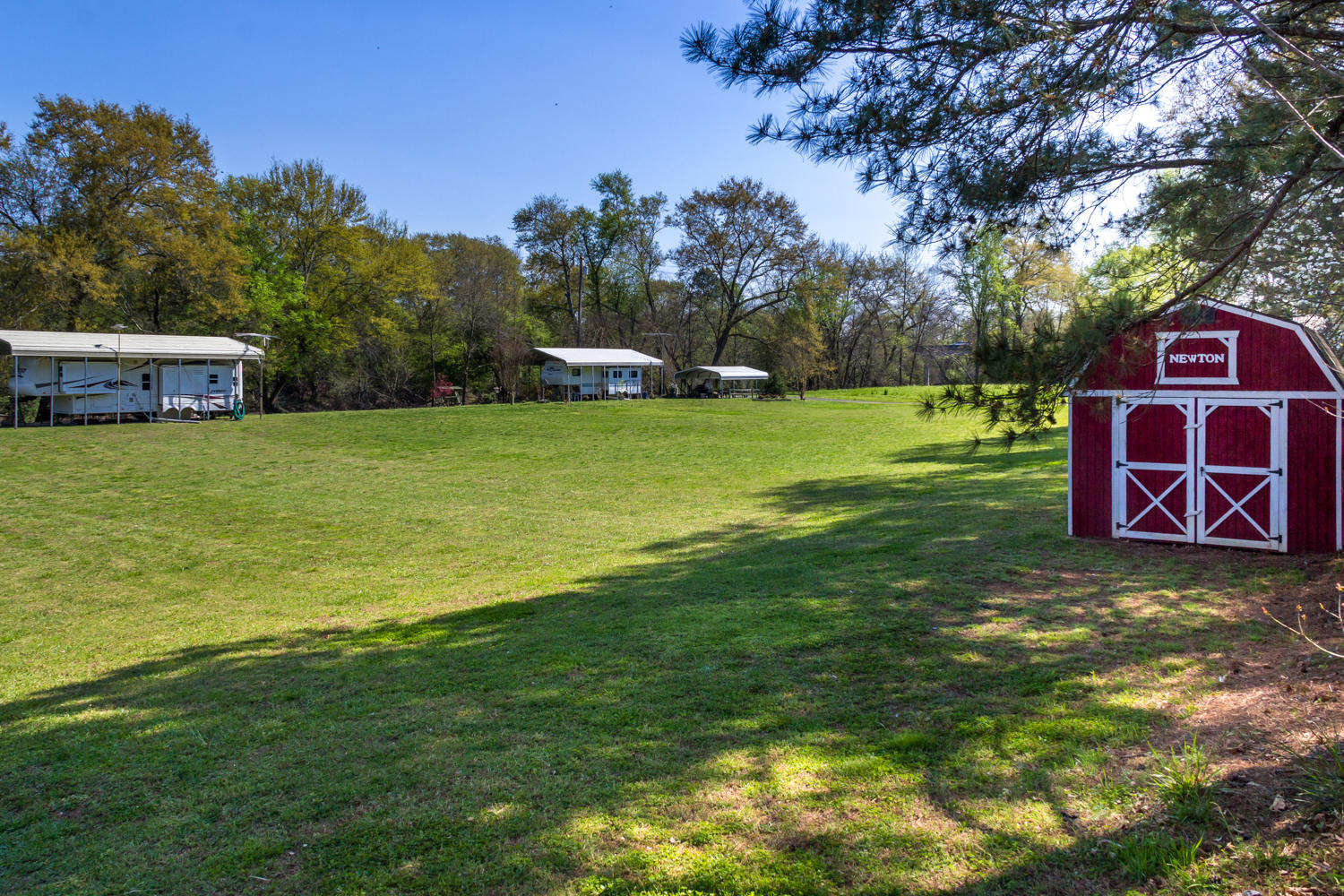 134 Circle R Drive Benton, TN 37307 - Photo 7 of 34 134_Circle_R_Dr_07