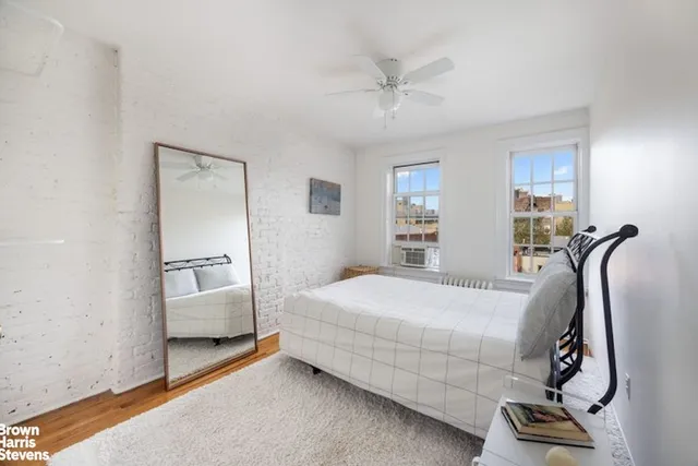 $560,000 | 130 Henry Street, Unit 4R | Brooklyn Heights