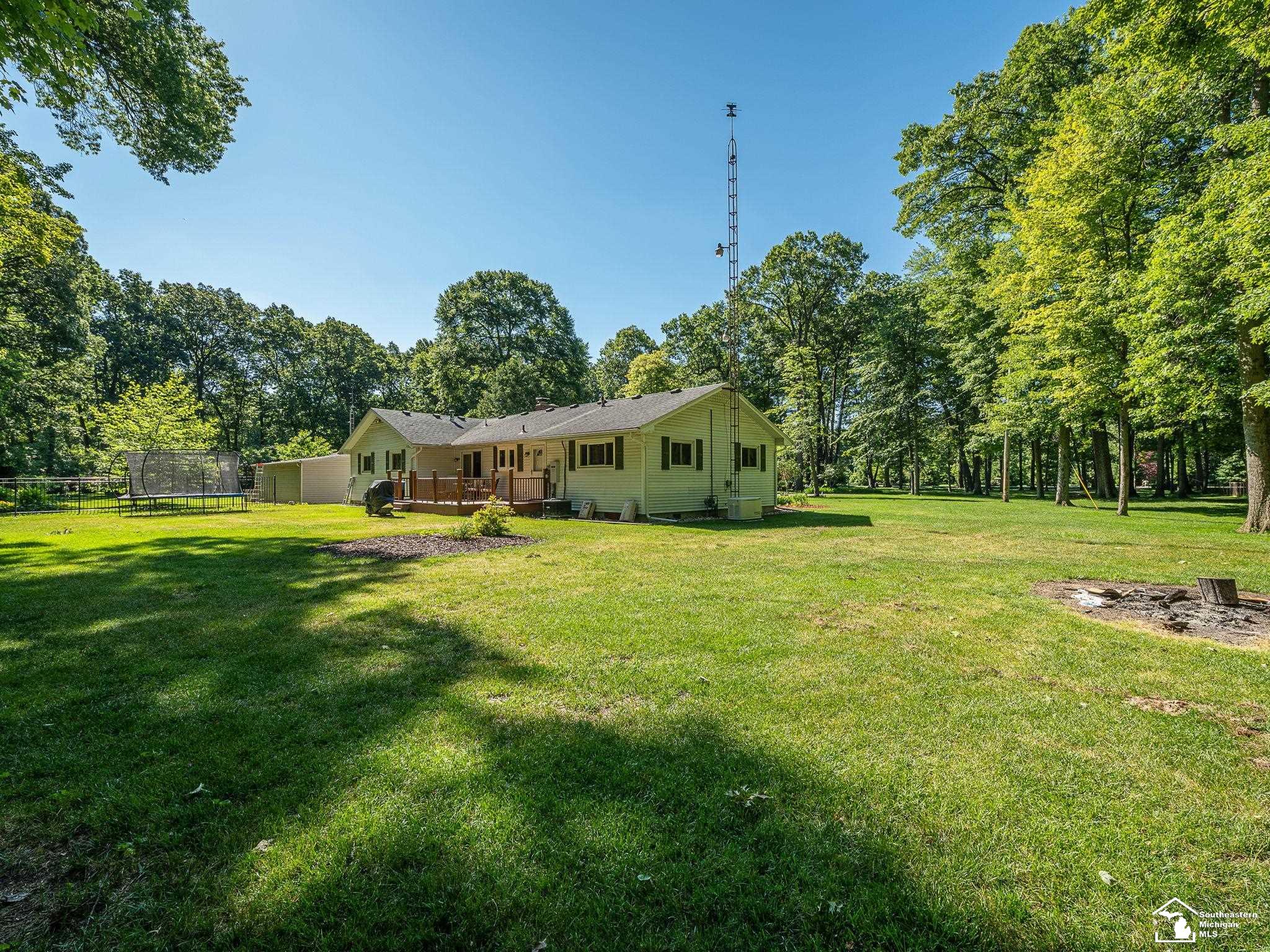 4496 School Road Temperance, MI 48182 - Photo 32 of 48