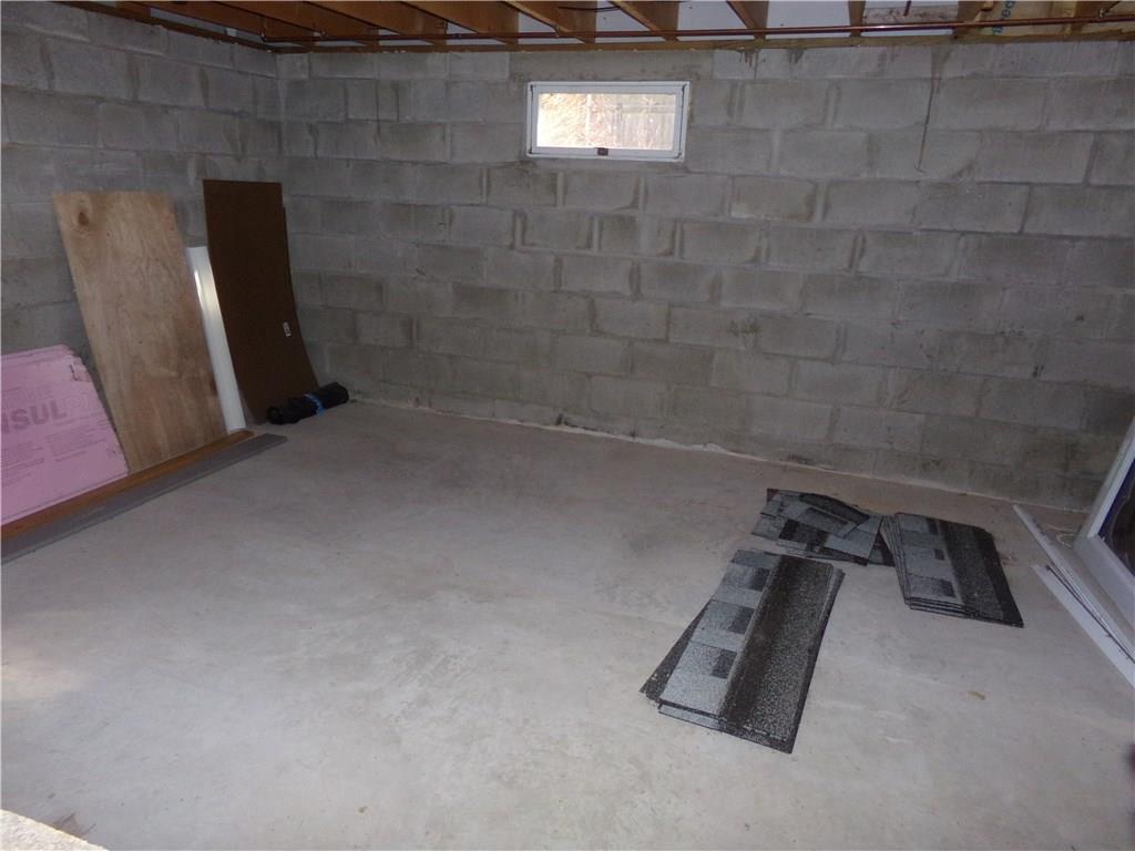 237 Clark Point Road Tremont, ME 04612 - Photo 28 of 31 Spare room in the basement under the...