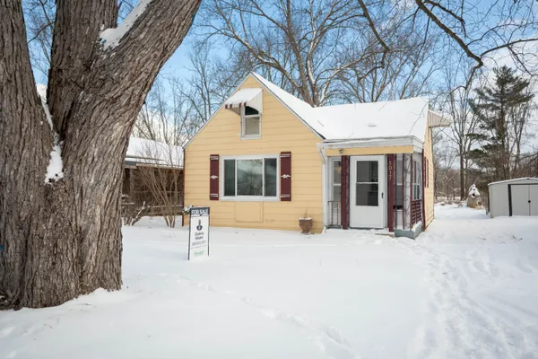 $69,900 | 5017 Christiansen Road, Lansing, MI 48910