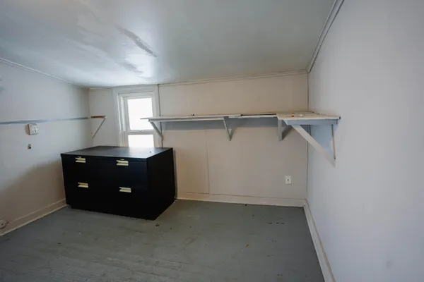 $69,900 | 5017 Christiansen Road, Lansing, MI 48910