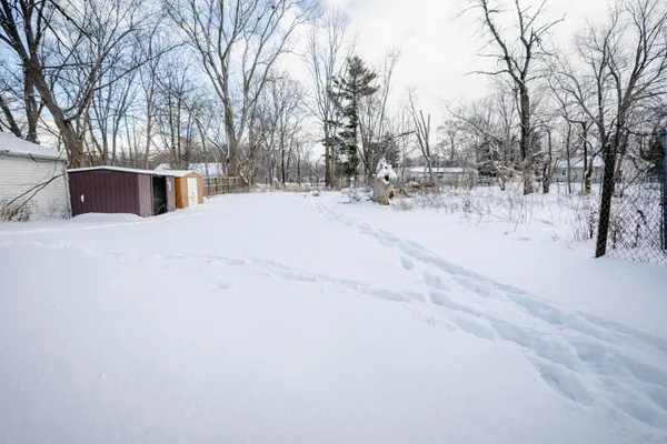 $69,900 | 5017 Christiansen Road, Lansing, MI 48910