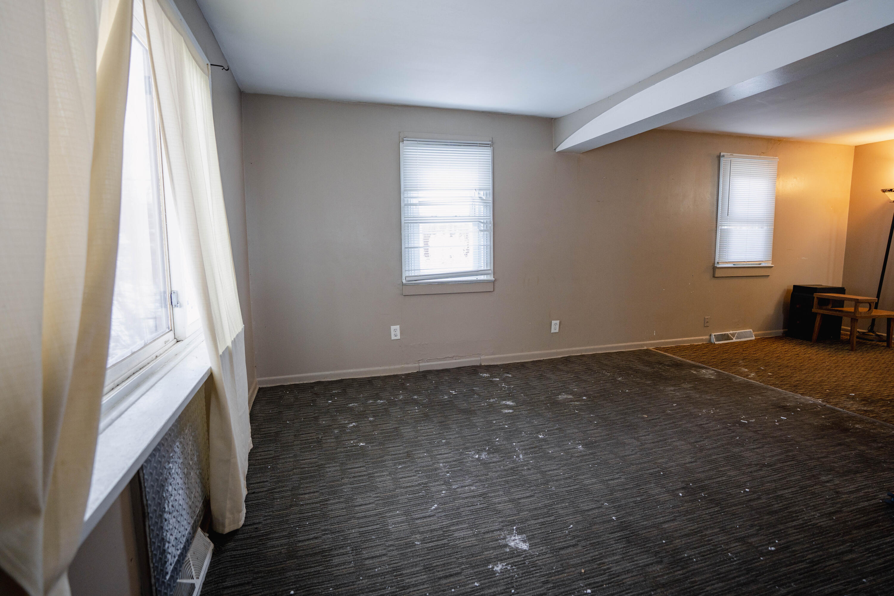 5017 Christiansen Road Lansing, MI 48910 - Photo 4 of 17 DSC02640