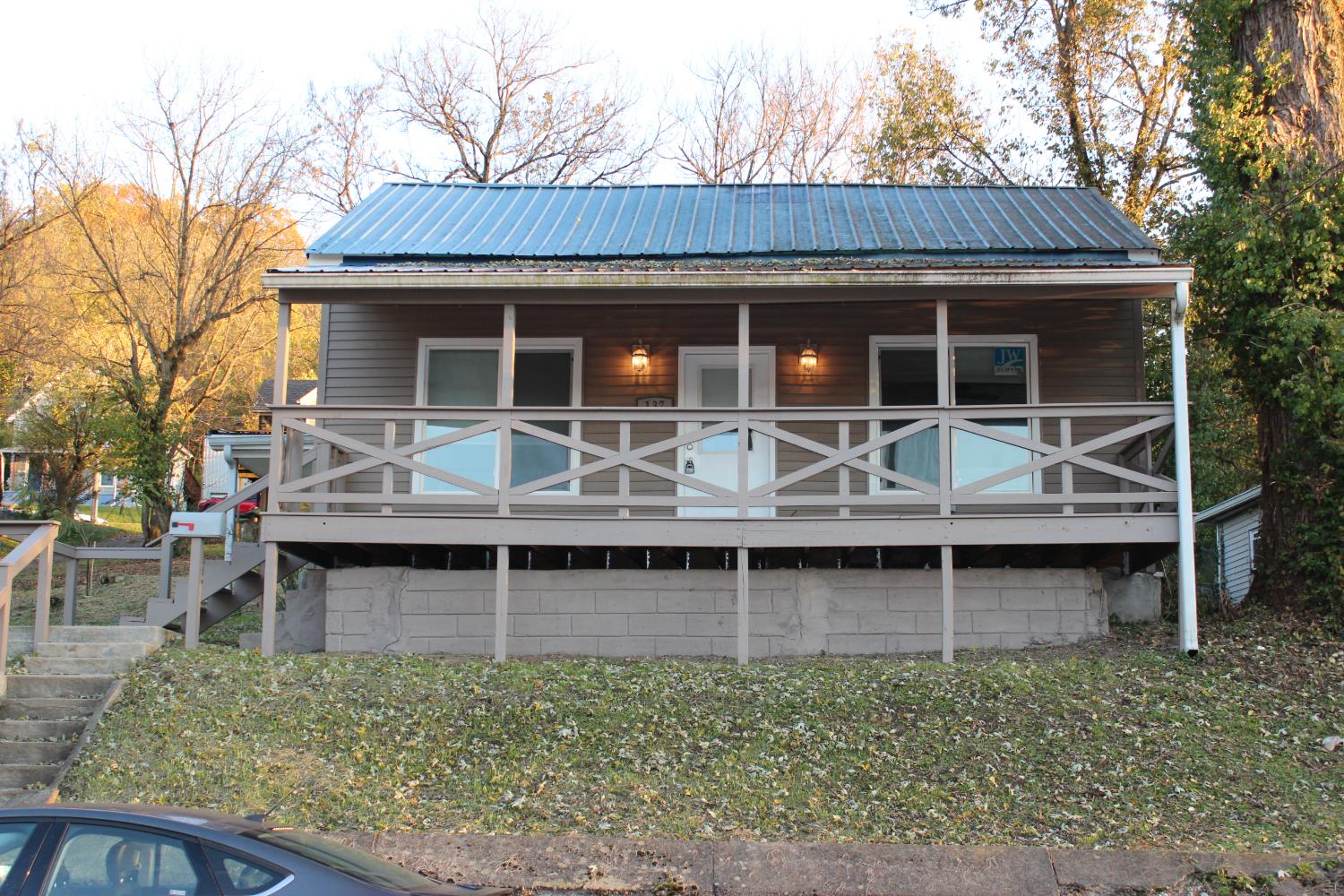 137 West Conwell Street Aurora, IN 47001 - Photo 3 of 22