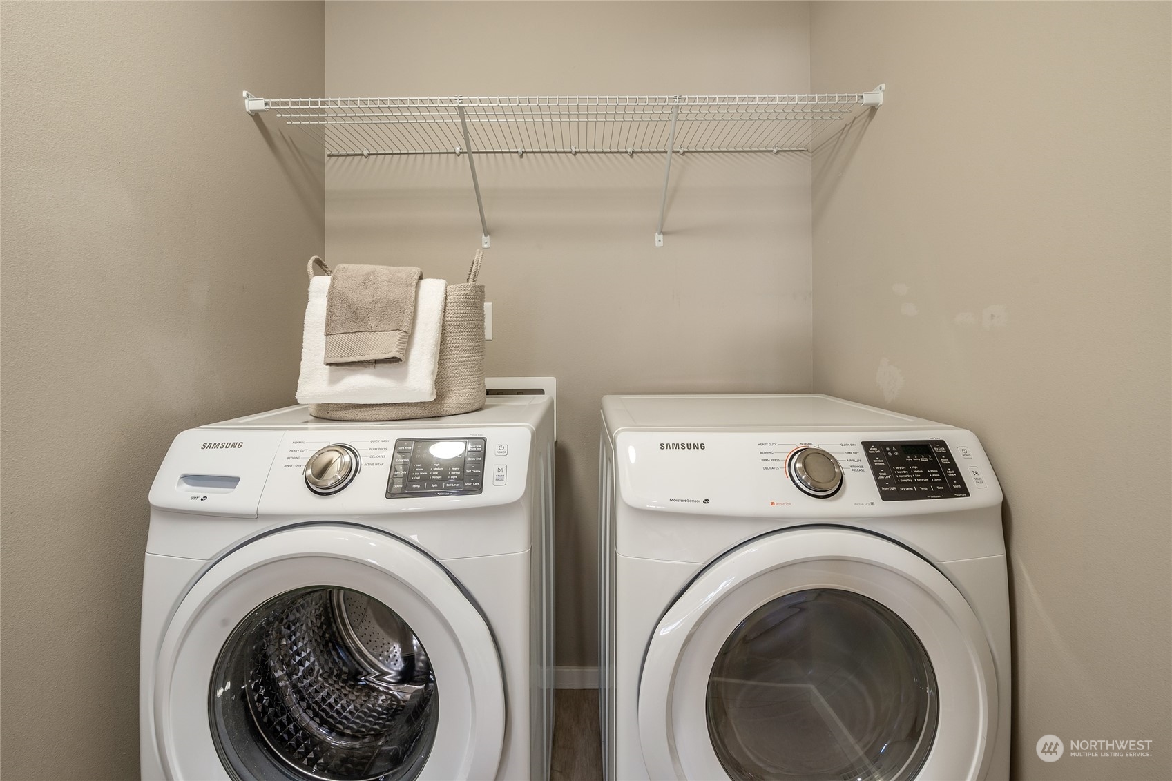 3926 171st Place Southeast Bothell, WA 98012 - Photo 30 of 40 a utility room with dryer and washer