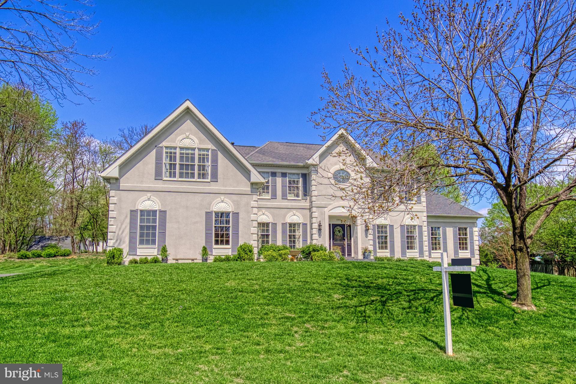 10896 Hunter Gate Way Reston, VA 20194 - Photo 3 of 70 FRONT