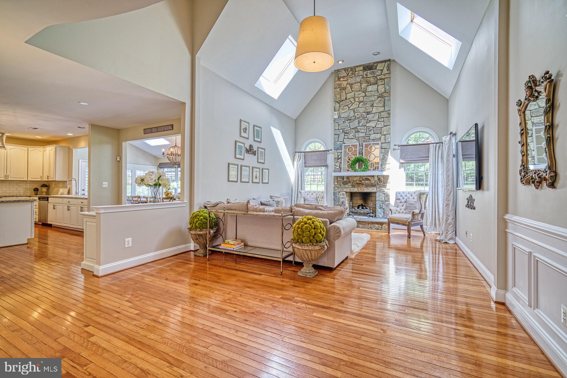 10896 Hunter Gate Way Reston, VA 20194 - Photo 5 of 70 FAMILY ROOM OPENS TO KITCHEN