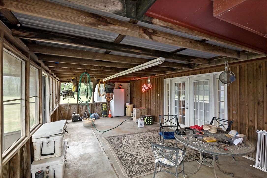 8166 Riley Road Bryan, TX 77808 - Photo 25 of 35 a living room with furniture