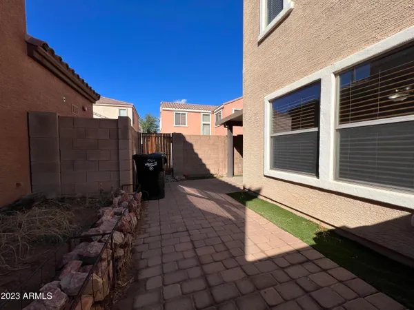 $1,995 | 2709 East Bart Street, Gilbert, AZ 85295