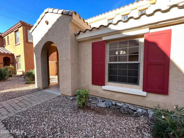 $1,995 | 2709 East Bart Street, Gilbert, AZ 85295