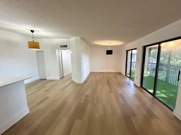 $144,000 | 9624 South Belfort Circle, Unit 202, Tamarac, FL 33321