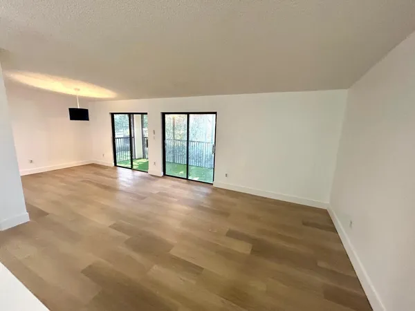 $144,000 | 9624 South Belfort Circle, Unit 202, Tamarac, FL 33321