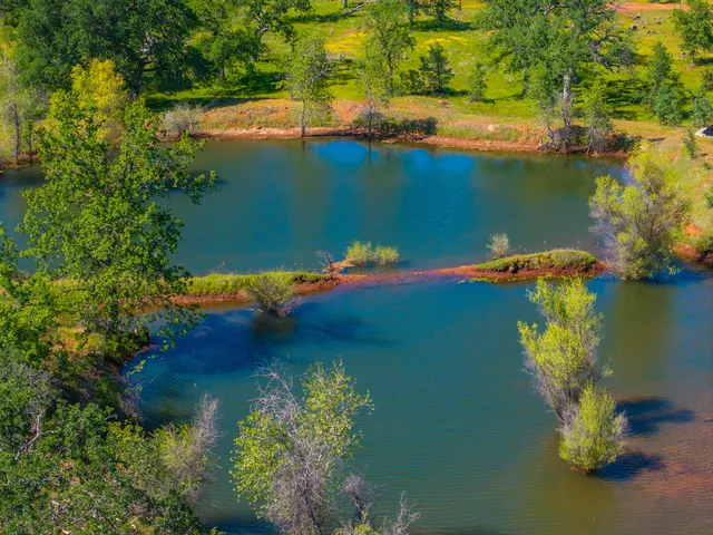 $765,000 | 25130 Aoudad Drive, Anderson, CA 96007