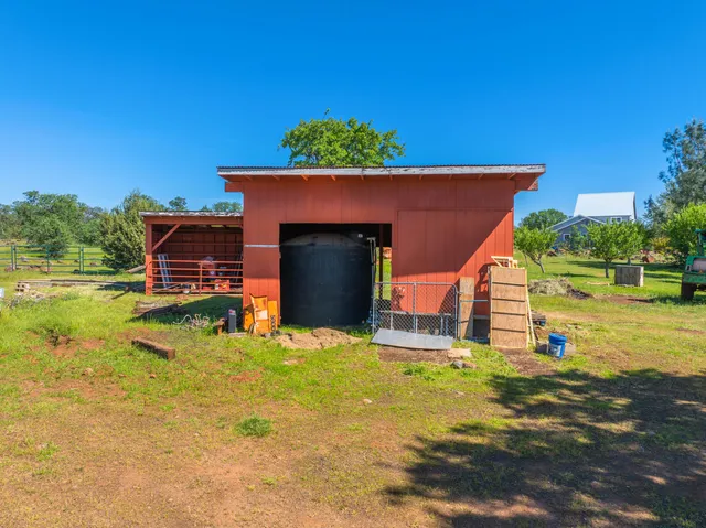 $765,000 | 25130 Aoudad Drive, Anderson, CA 96007