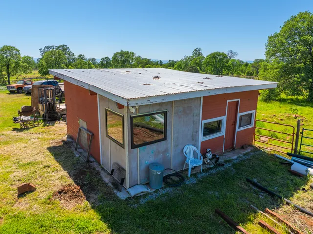 $765,000 | 25130 Aoudad Drive, Anderson, CA 96007