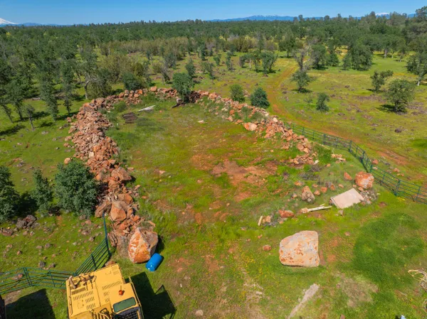$765,000 | 25130 Aoudad Drive, Anderson, CA 96007