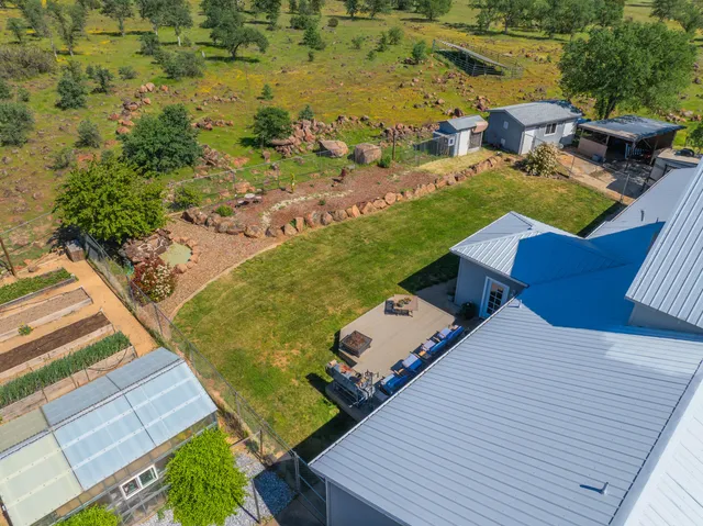 $765,000 | 25130 Aoudad Drive, Anderson, CA 96007