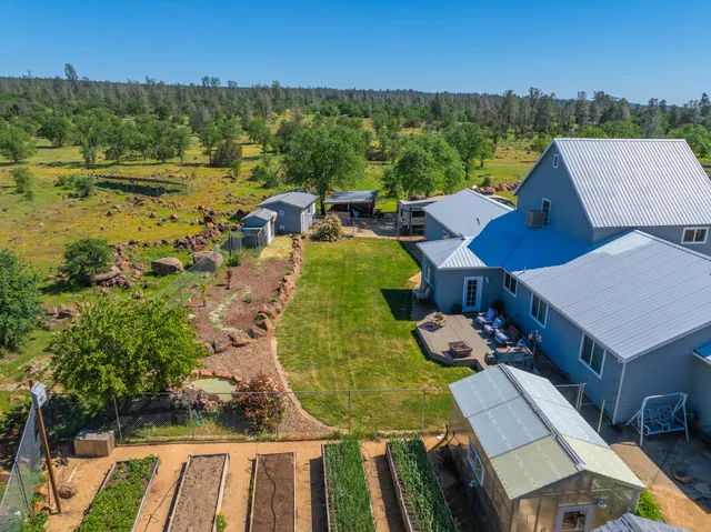 $765,000 | 25130 Aoudad Drive, Anderson, CA 96007