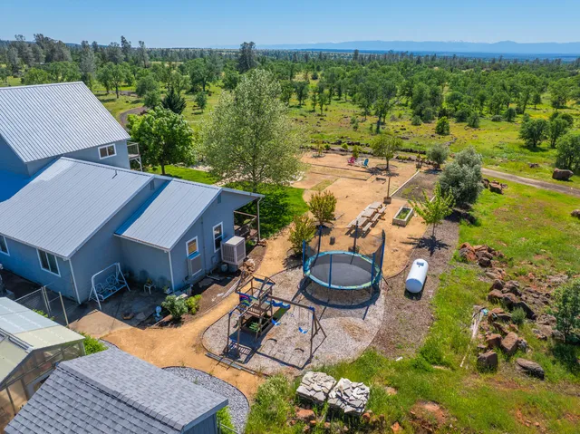 $765,000 | 25130 Aoudad Drive, Anderson, CA 96007