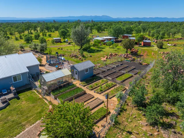 $765,000 | 25130 Aoudad Drive, Anderson, CA 96007