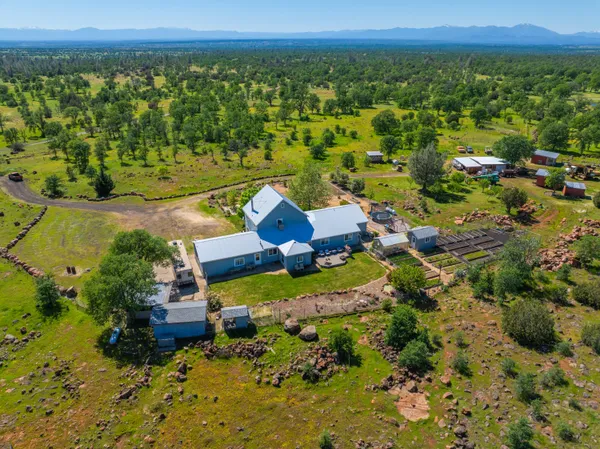 $765,000 | 25130 Aoudad Drive, Anderson, CA 96007