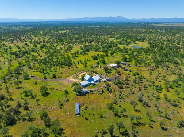 $765,000 | 25130 Aoudad Drive, Anderson, CA 96007