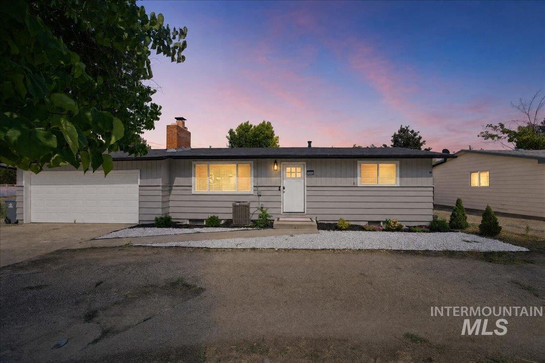 2812 North Cole Road Boise, ID 83704 - Photo 1 of 32