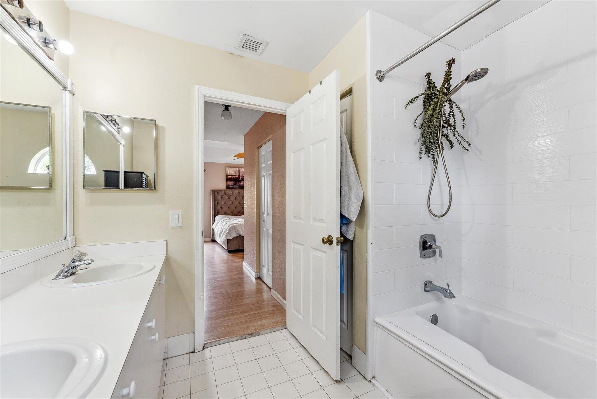 5820 Eagle Cay Terrace Pompano Beach, FL 33073 - Photo 35 of 47 36-36