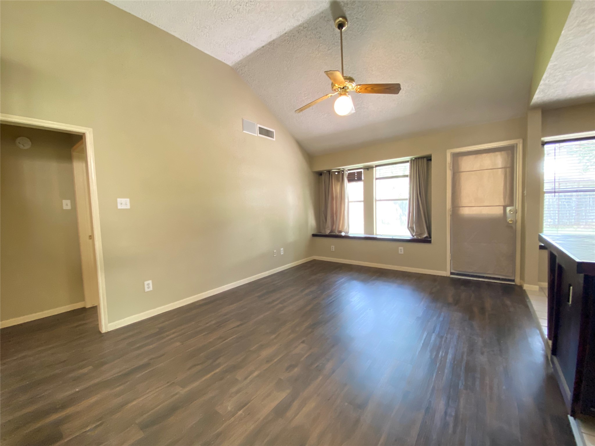 14727 Sun Harbor Drive Houston, TX 77062 - Photo 14 of 28